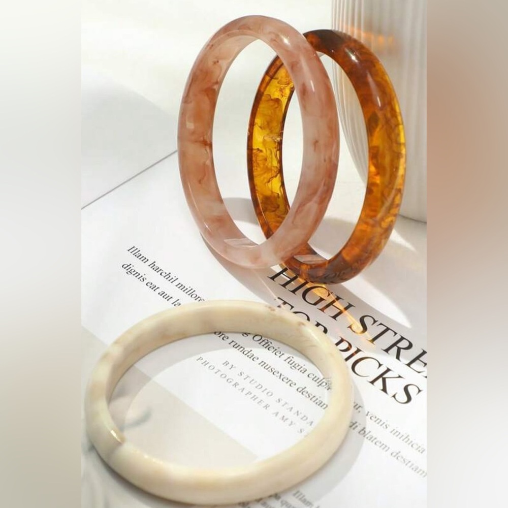 Elegant Multi-Color Bangle Set - Picture 2 of 5